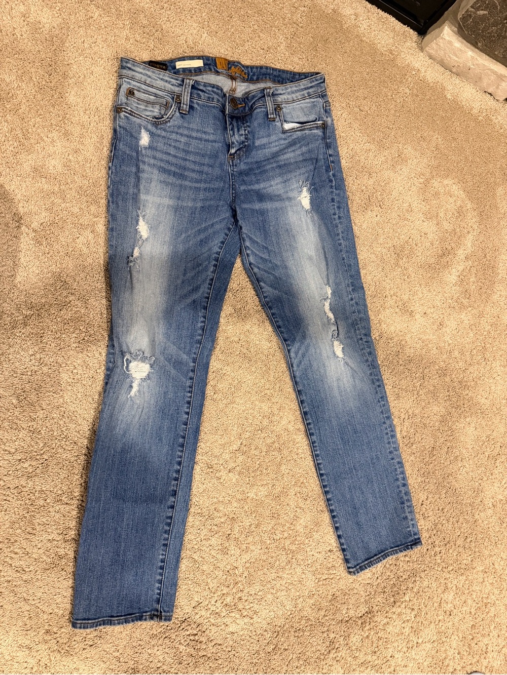 Kut from the Kloth Light Blue Distressed Ankle Jeans